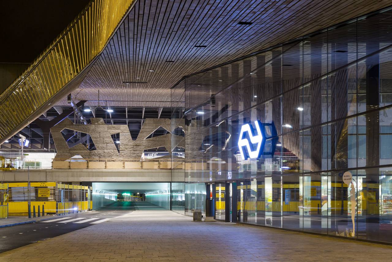 Stazione Centrale di Rotterdam (photo by Jannes Linders)
