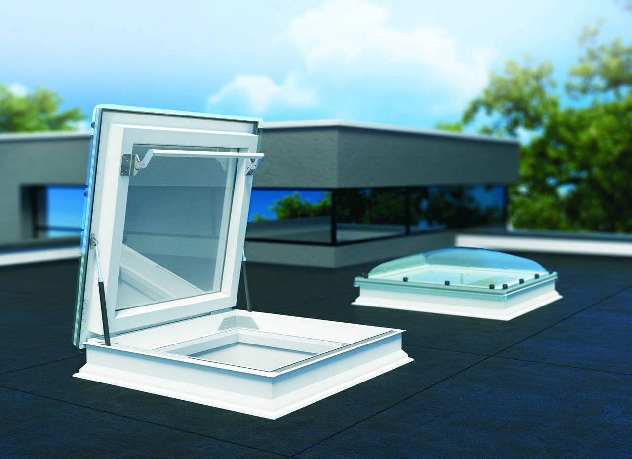 Modello DR con apertura idonea all’accesso al tetto, disponibili in versione con cupola e senza cupola