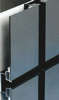 Pannelli piani ALUCOBONDÂ®, intelaiati su 4 lati con profili siliconati posteriormente e fissati con viti alla sottostruttura