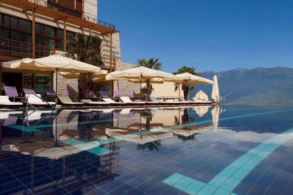 Myrtha Pools per il Lefay Resort sul Lago di Garda