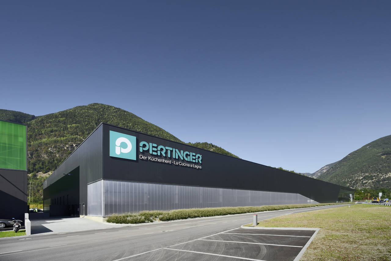 Stahlbau Pichler per la nuova sede di Pertinger a Varna